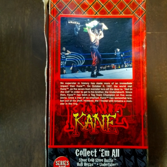 WWE Kane Rumble Head Bobble Head - Picture 2 of 2